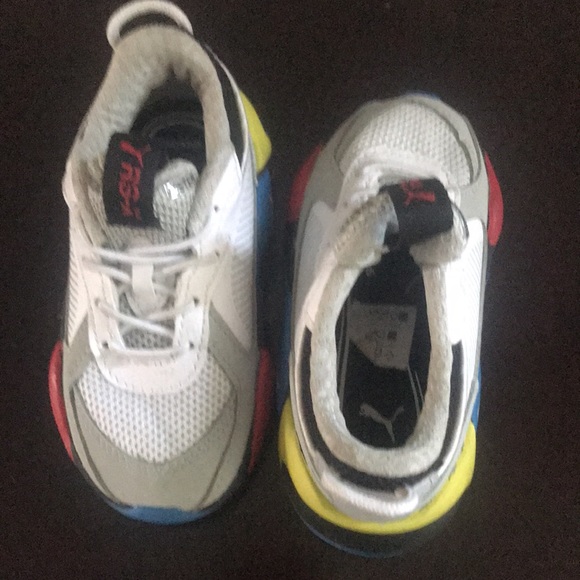 Used child puma size 7 mint condition - Picture 4 of 5